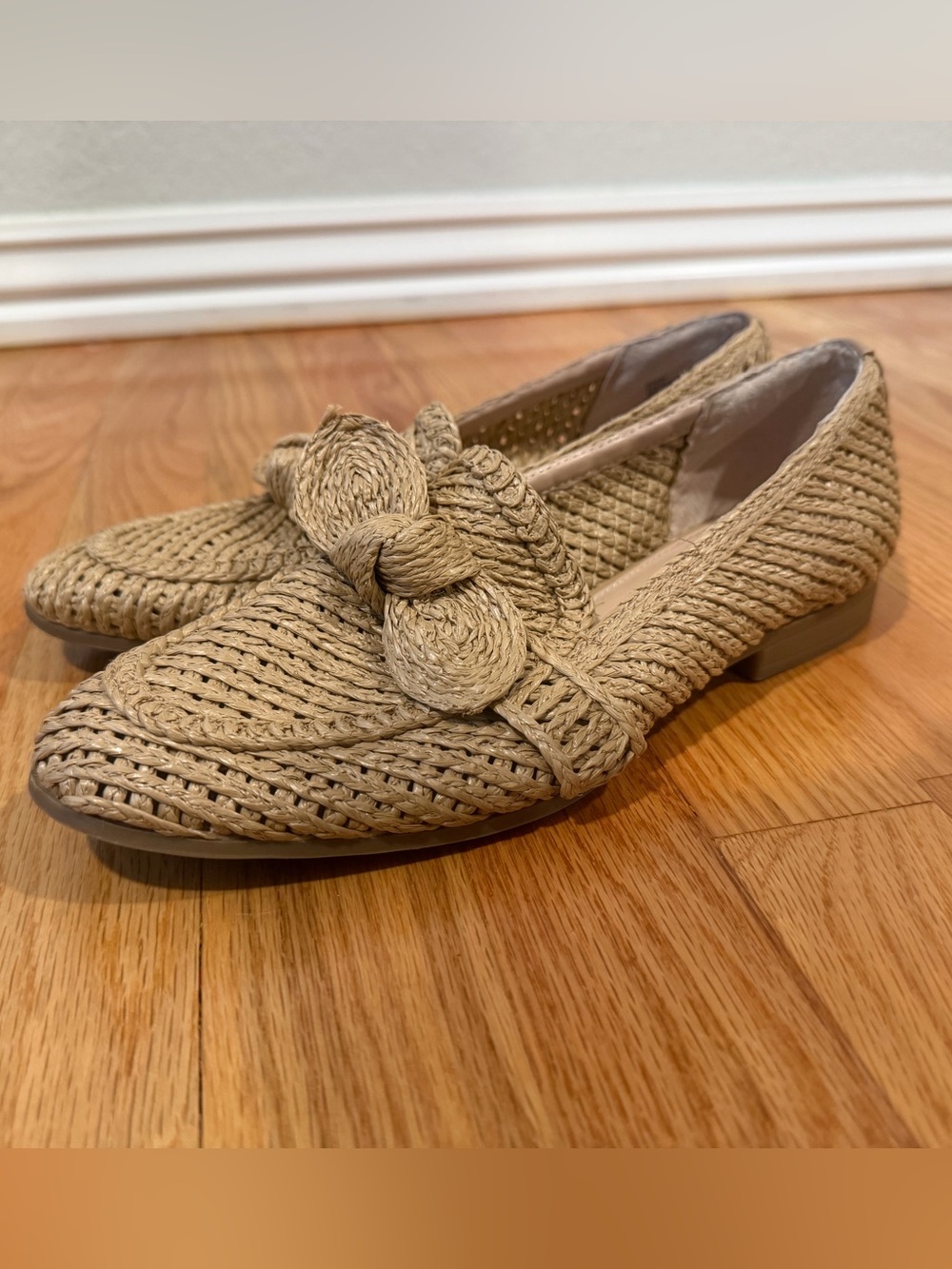 Charles David Raffia Bow Loafers Flats Beige Tan Women’s Size 8M
